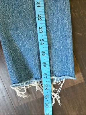 Madewell Light Blue Straight-Leg Jeans with Raw Hem thumbnail 7