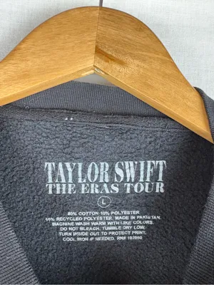Taylor Swift The Eras Tour "Lavender Haze" Crewneck Sweatshirt Size L thumbnail 3