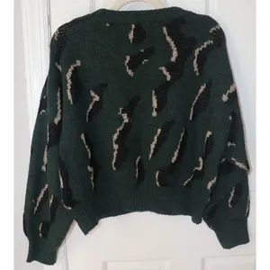 Lumière Green Leopard Print Knit Crewneck Sweater thumbnail 5