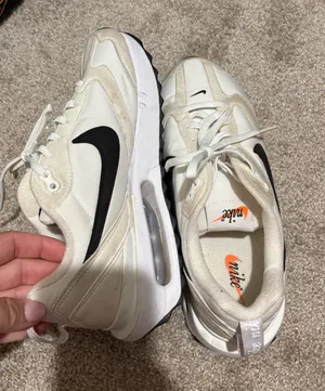 Nike Air Max Shoes thumbnail 3