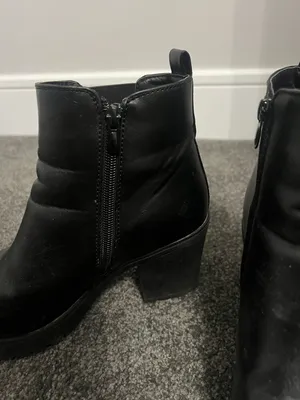 Black Heel Booties Size 7.5 thumbnail 3