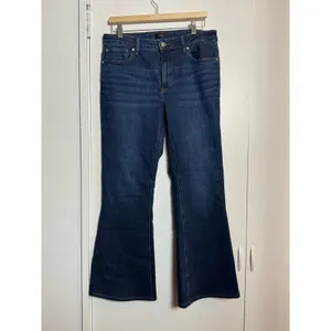Quince Luna Stretch Flare Jeans in Midnight Blue Size 31 thumbnail 3