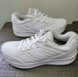 Saucony Women's Echelon Walker 3 White Shoes S50200-1 Size 8.5 thumbnail 1