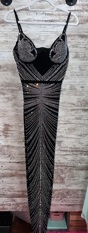 Boutique Black Rhinestone Bodycon Dress thumbnail 3