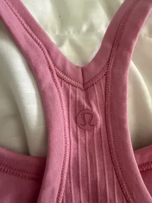 Lululemon Tank punk thumbnail 3