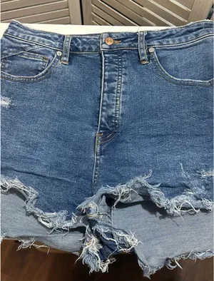 Size 31 light wash We the Free distressed frayed shorts thumbnail 2