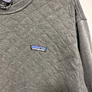Patagonia women’s Gray Quilted organic cotton Sweater Size medium thumbnail 3
