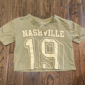 VINTAGE THREADZ olive green Nashville 19 graphic crop top tshirt size large thumbnail 2