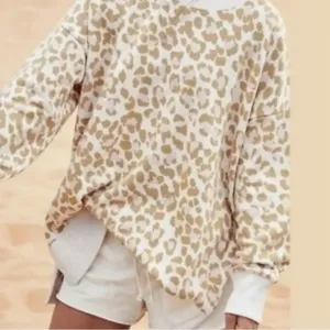 AERIE Women's Oversized Leopard Print Crewneck Sweatshirt Medium |‎ EUC thumbnail 2