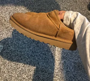 UGG Brown thumbnail 1