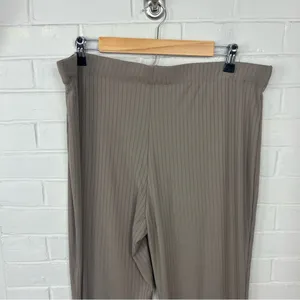 Rue 21 Plus Size Mocha Ribbed Knit Top & Pants Lounge Set Size 3X thumbnail 8