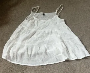 H&M cute white tank top thumbnail 2