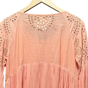 Free People Sea Of Love‎ Eyelet Blouse Size Small Sun Blush thumbnail 9