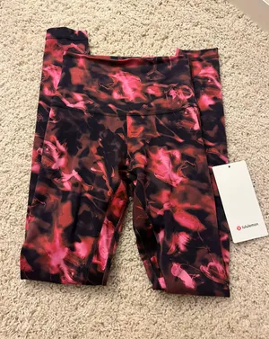 Lululemon 28” Align Leggings NWT thumbnail 1