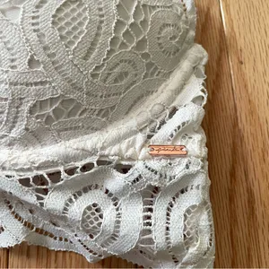 PINK Victoria's Secret White Lace Push Up Bralette XS Coquette Feminine Romantic thumbnail 2