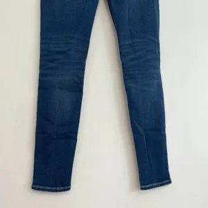 AMERICAN EAGLE Ne(x)t Level High-Waisted Jegging Soft Knit Hi-Rise Dark Ripped 4 thumbnail 17