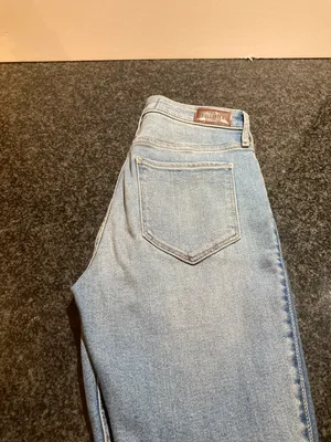 Hollister Jeans thumbnail 5