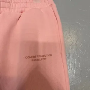 Comfrt Pastel Sweatpants oversized loungewear, Bubblegum, M thumbnail 3