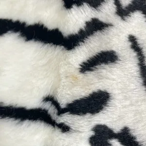 Vintage 90's y2k Fuzzy White Tiger Zebra Mini Skirt thumbnail 6