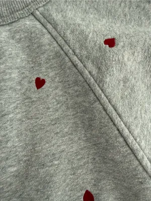 Universal Thread Gray Crewneck Sweatshirt with Red Heart Motif thumbnail 3