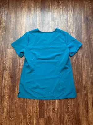NWOT FIGS Women’s Pacific Blue Catarina One Pocket Scrub Top Nursecore - Size S thumbnail 2