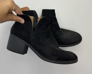 Qupid Black Suede Ankle Boots thumbnail 1