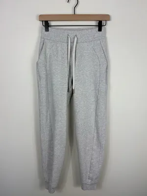 Lululemon Scuba Joggers Sweatpants Women’s Size 2 Light Heather Gray Lounge thumbnail 3