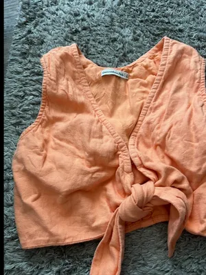 Abercrombie and fitch tied wrap crop top size S thumbnail 4