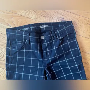 Ann Taylor LOFT Navy White Windowpane Plaid “Modern Ankle Skinny” Jeans Sz 25/0 thumbnail 3