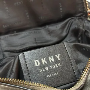 Vintage Gxn-metal Grey DKNY Tilly leather backpack with adjustable straps thumbnail 7