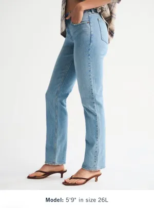 Curve love Mid-Rise 90s Straight Abercrombie Jeans thumbnail 2