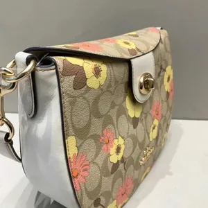 coach Ella Hobo In Signature Canvas With Floral Cluster Print ch347 thumbnail 4