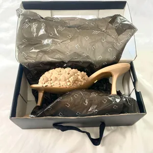 NIB Shushop ELSA Tan Cream Nude dimensional floral appliqué Mule High Heels 7.5 thumbnail 7