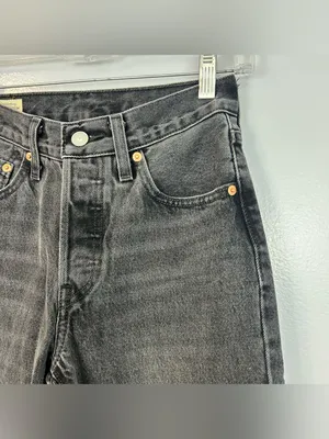 Levi's 501 Faded Black/Grey Button Fly Denim Ankle Jens Size 24 x 30 thumbnail 4