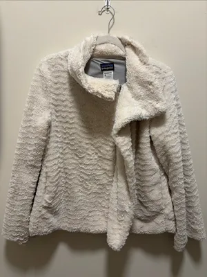 Patagonia Cream Plush Teddy Jacket thumbnail 1
