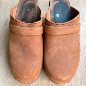 Lotta From Stockholm Tan Leather Clogs Size 7.5 thumbnail 1