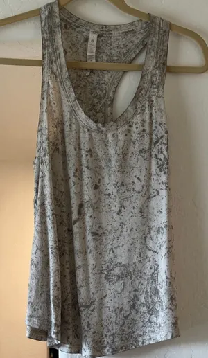 Lululemon Gray Sleeveless Women's Top thumbnail 1