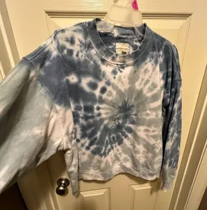 American Eagle Tie Dye oversized Sweatshirt. thumbnail 2