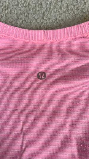 Lululemon Long Sleeve thumbnail 3