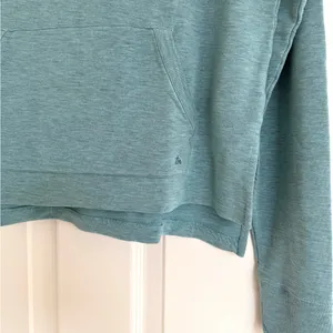 Travis Mathew Womens Drawstring Hooded Sweater Teal Blue‎ Size XS Oversized thumbnail 3
