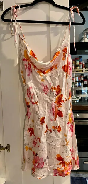 ZARA Floral dress thumbnail 1