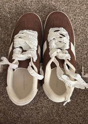 American Eagle Sneakers thumbnail 1