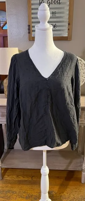 Old Navy Blouse thumbnail 1