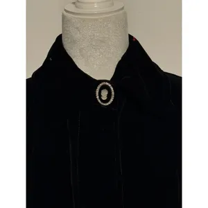 Vintage Black Velvet Opera Coat Womens M Belted Cameo Rhinestone Union Made USA thumbnail 3