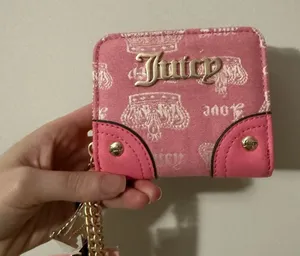 Juicy Couture Pink Logo Coin Purse Wallet Keychain Y2K Coquette NWT thumbnail 1