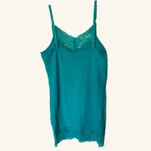 Women's Size‎ medium White Camisole Tank Top With Lace Trim thumbnail 4