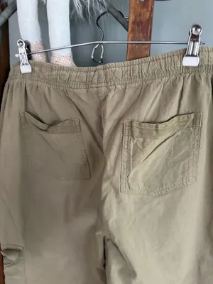 Covington size large light brown cargo capris pants thumbnail 4