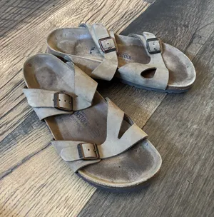 Birkenstock Classic Leather 2 Strap Slide in Taupe Brown EU 41 / US 10 Women’s thumbnail 1