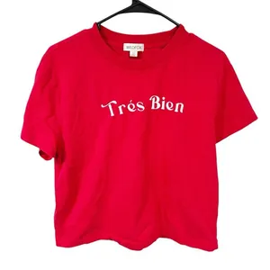 Wildfox "Très Bien" Red‎ Graphic Tee Crewneck Shortsleeve Size Medium thumbnail 1
