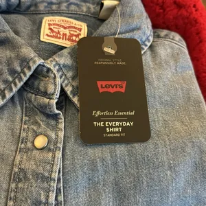 New‎ Levi's Premium the everyday shirt ICONIC WESTERN DENIM SHIRT thumbnail 6